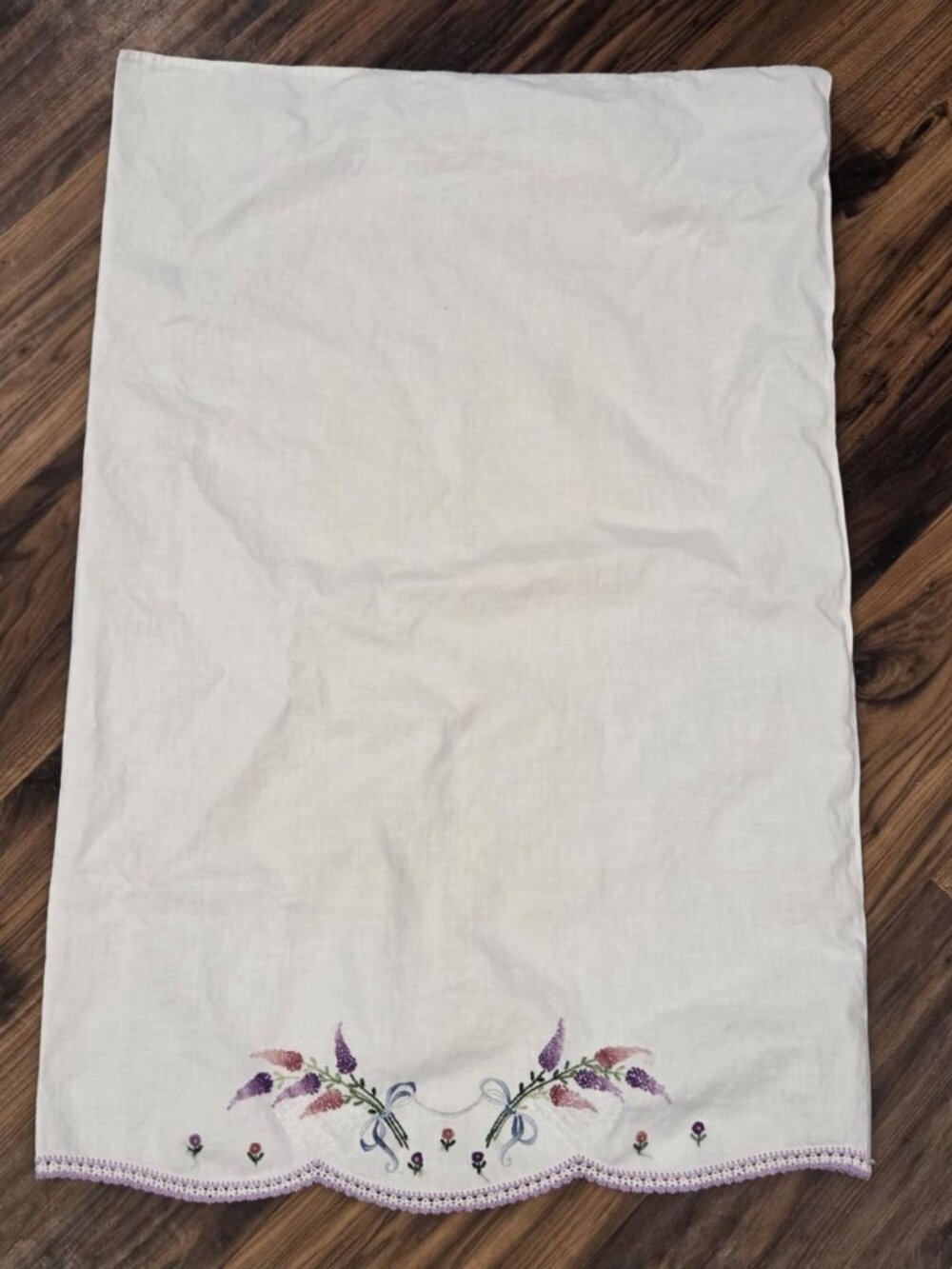 Vtg Hand Embroidered Pillowcase Floral Basket Lavender Scalloped Crochet